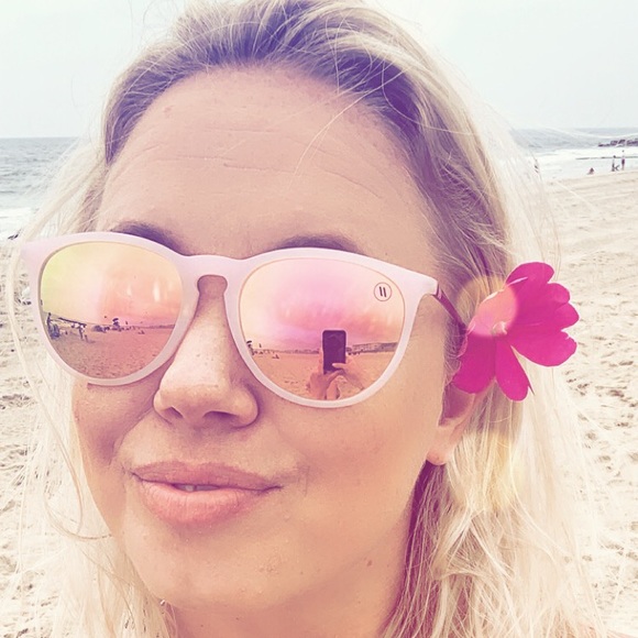 Meet your Posher, Fern - Picture 1 of 1